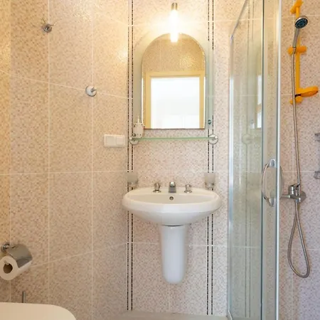 Atlantis Vila *